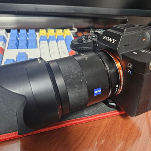 급)소니 55mm f1.8 칼 짜이즈 렌즈