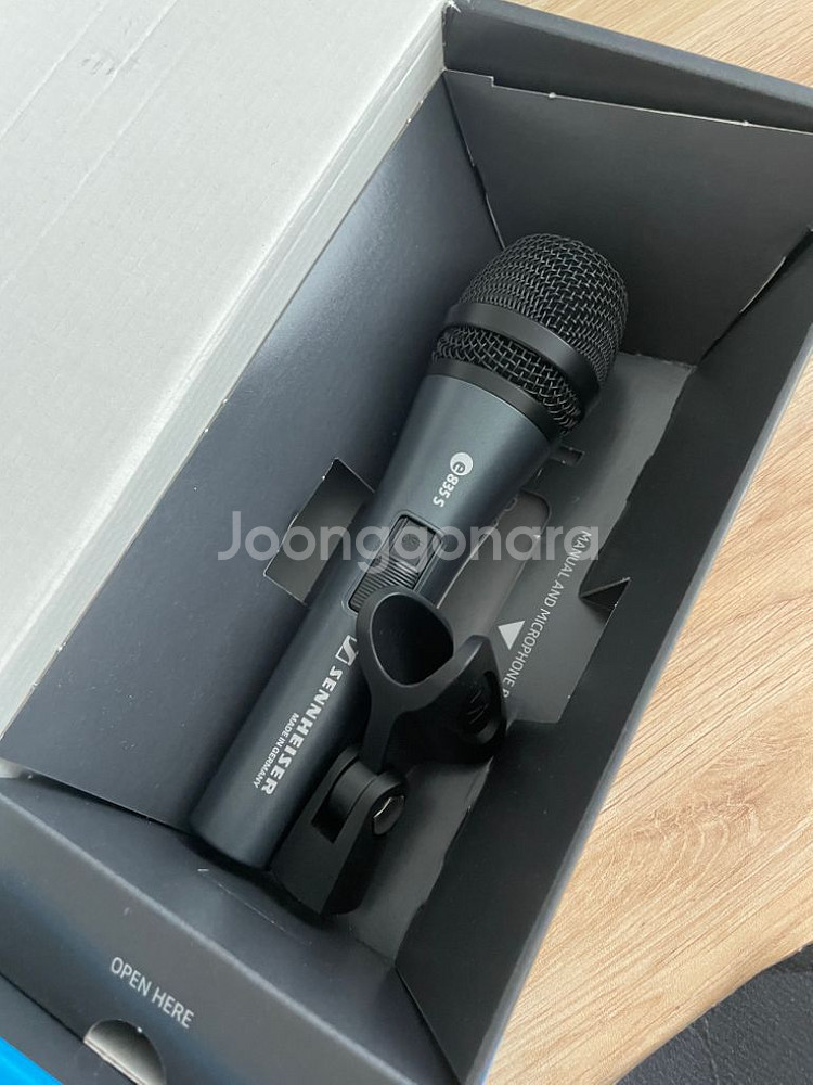 젠하이저 e835s 다이나믹 마이크 판매합니다--2