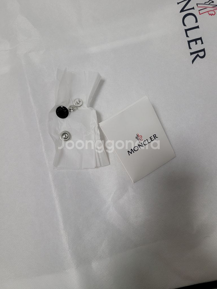 몽클레어 아코루스 6사이즈--6