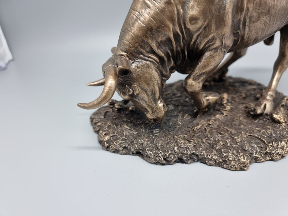 디테일 들소 인테리어 장식소품.--1