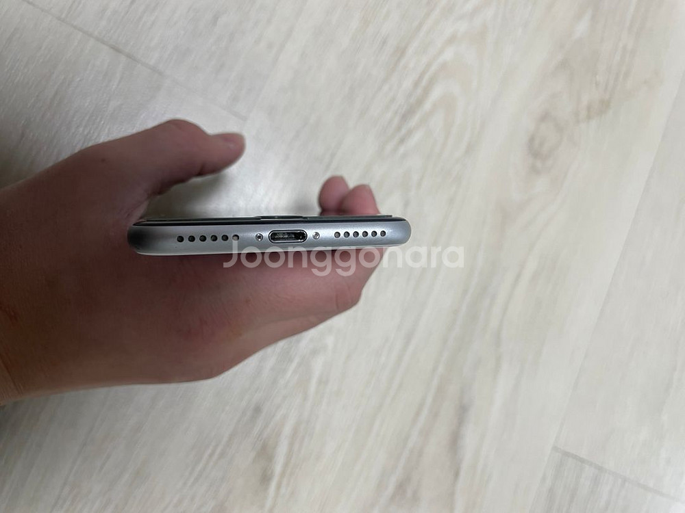 아이폰 se2 128기가--5