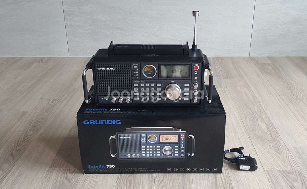그룬딕 단파수신기 SATELLIT750--0