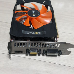 그래픽카드 gt740 롤 피파4 오버워치 옵