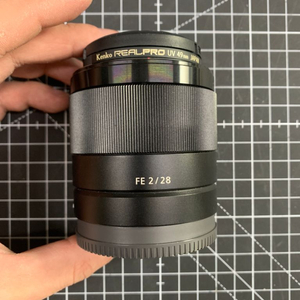 SONY SEL28F20 렌즈