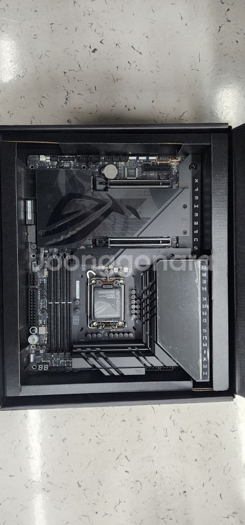 Asus ROG Maximus z790 DarkHero--0