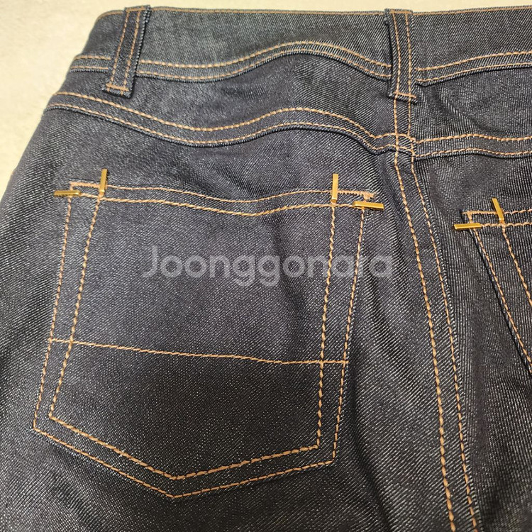 새상품 톰포드14진청바지 25size 갤러리아명품관구입--7