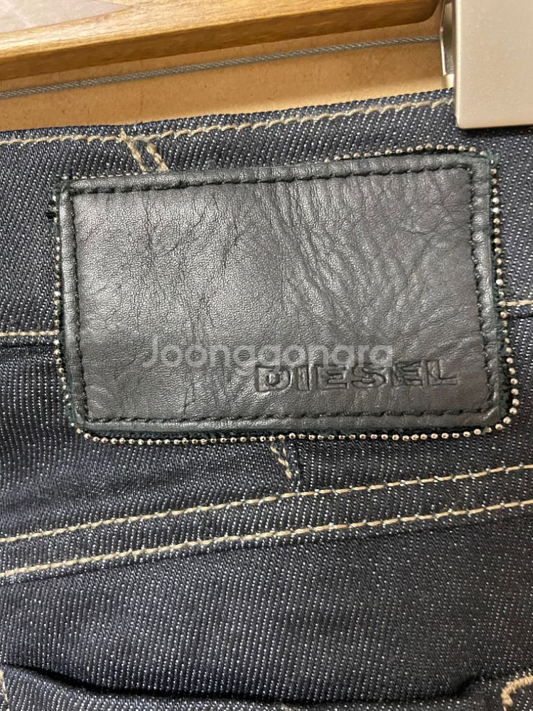 압구정갤러리아정품 디젤 생지 데님--6