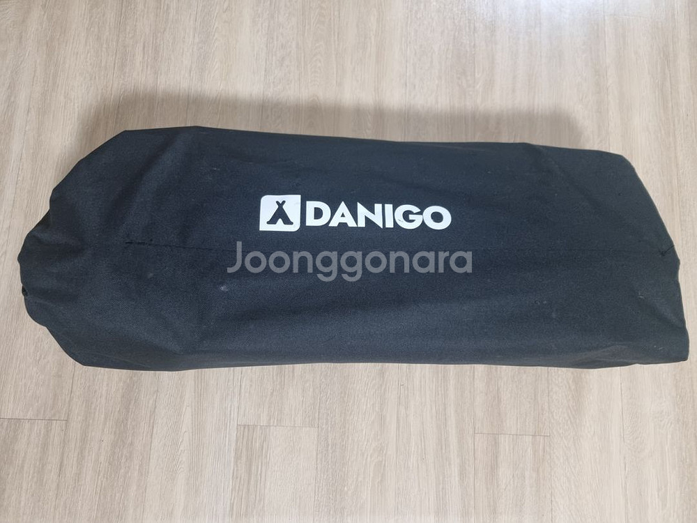 다니고 캠핑 테이블 판매합니다--3