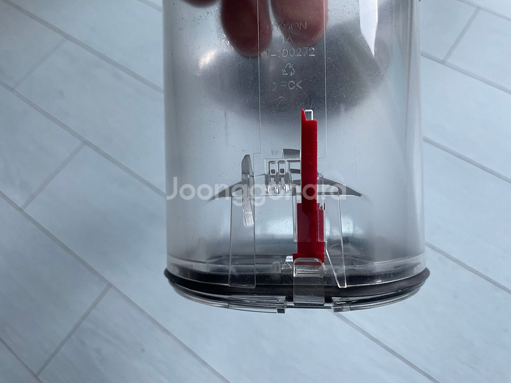 다이슨 DC62 먼지통--2