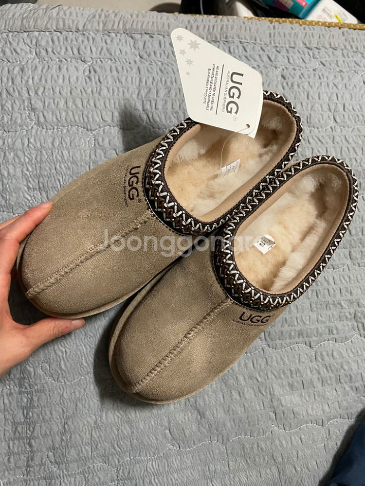 호주 ugg 슬리퍼 EU7/L6/235 새거 판매해요--0