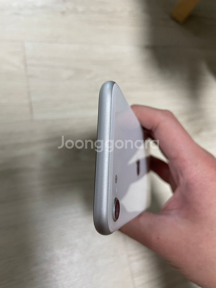 아이폰se2 64GB--5