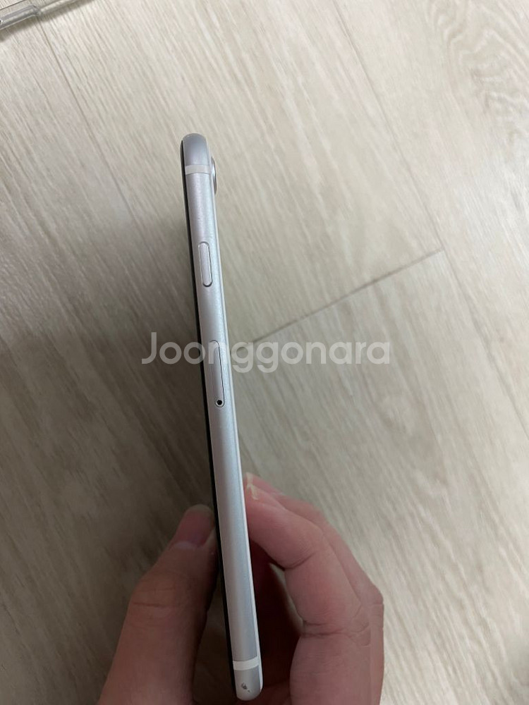 아이폰se2 64GB--3
