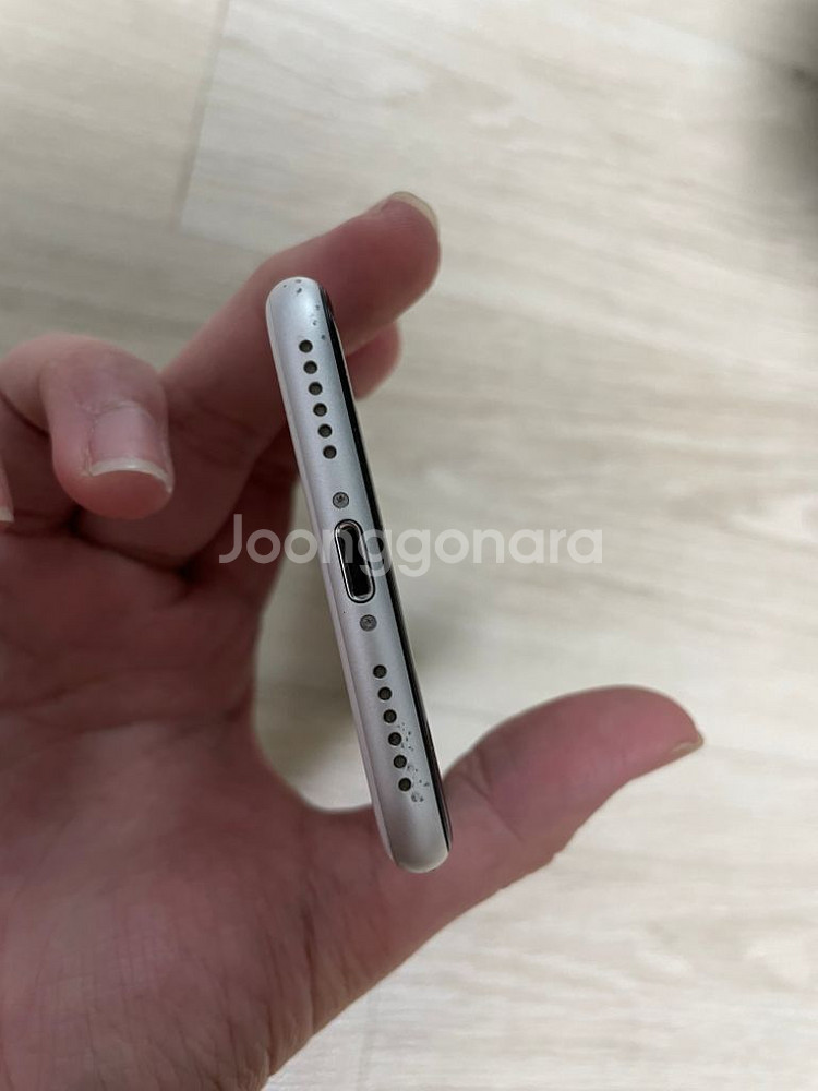 아이폰se2 64GB--6