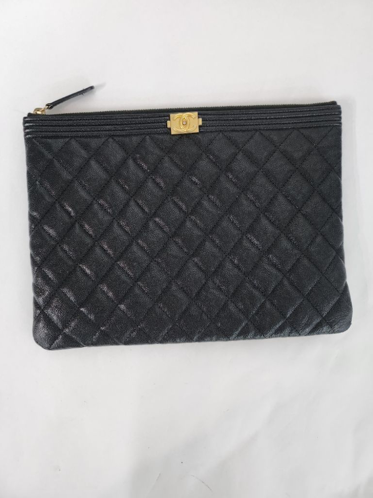 샤넬 보이 캐비어 금장 블랙 클러치백 미디움 27번대--3