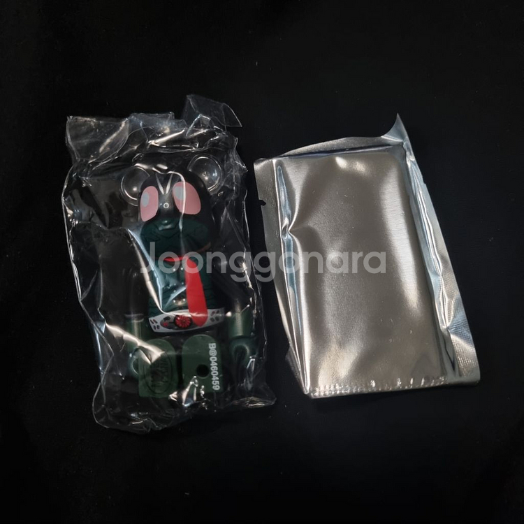 베어브릭 46탄 히어로 신 가면라이더(미개봉)--0