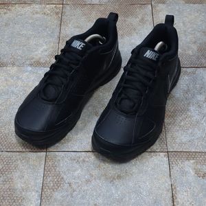 (245)나이키 티 라이트 11 블랙 운동화 런닝화