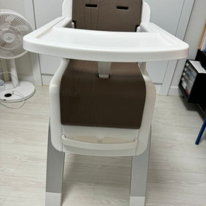 뉴나 재즈 하이체어 아기의자