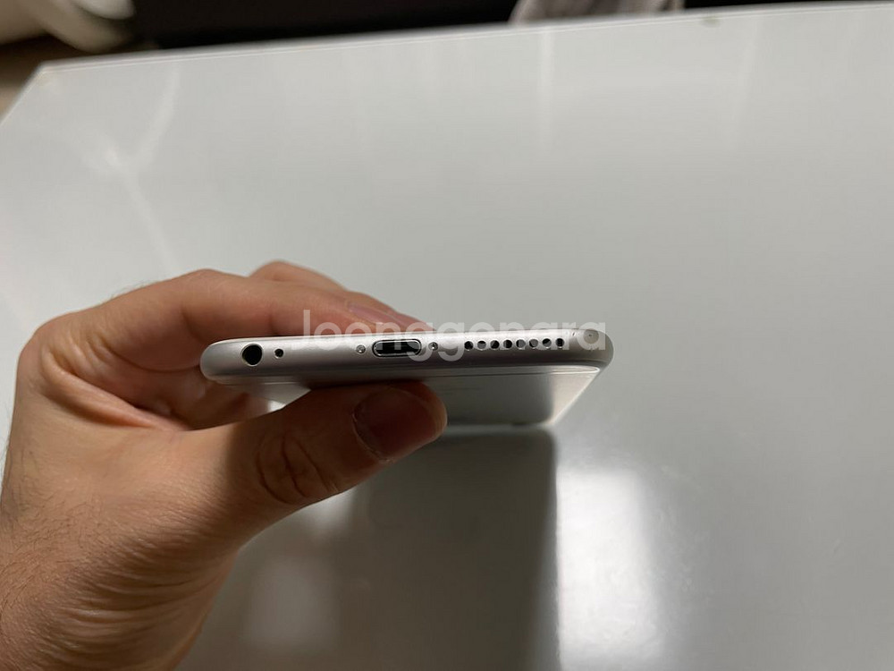 아이폰6플러스 64GB 실버 팝니다--4