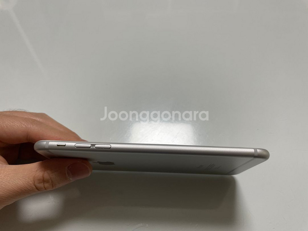 아이폰6플러스 64GB 실버 팝니다--5