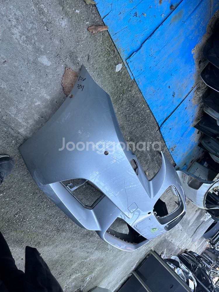 BMW 5시리즈 F10 앞범퍼--4