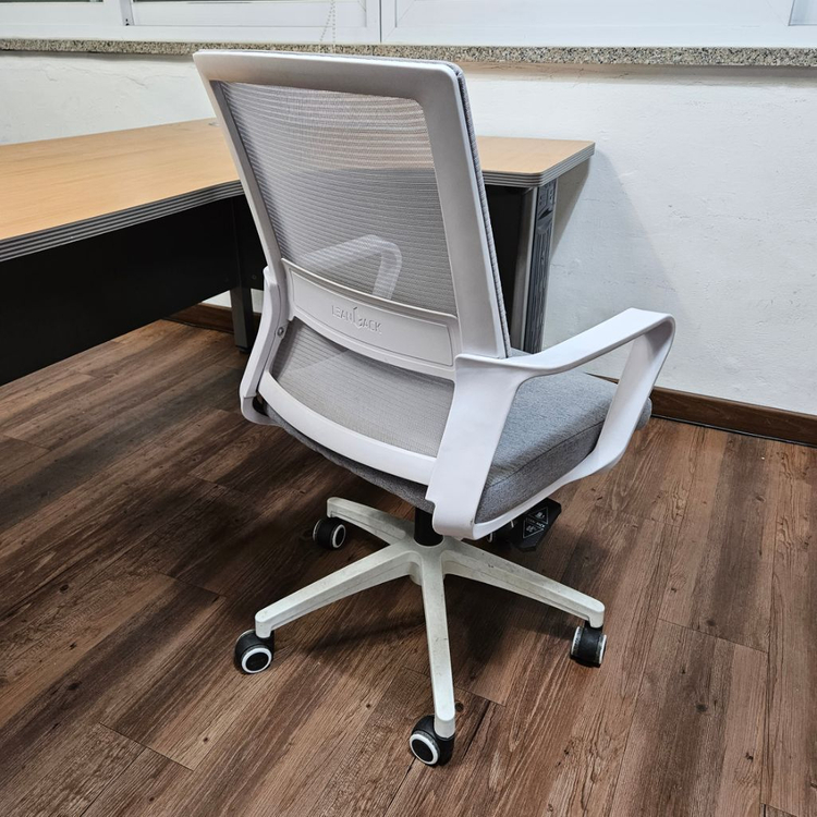 사무용 책상의자 서랍장 세트 판매해요.--3