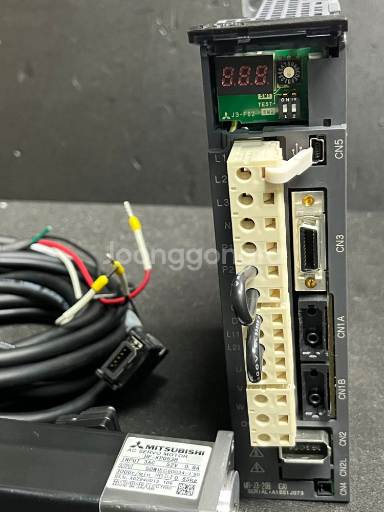 MITSUBISHI SERVO MOTOR & DRIVE--3