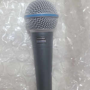 SHURE BETA58A 슈어 베타 58A 마이크.