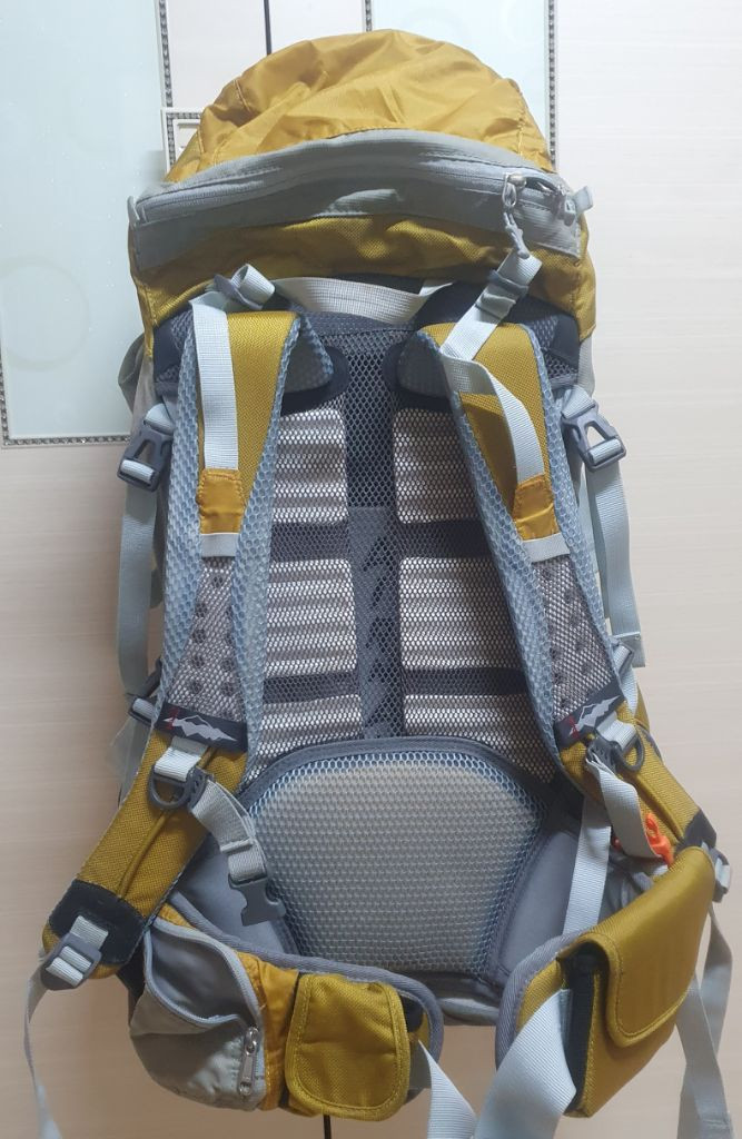 팀버라인35리터 배낭 내놓습니다--2