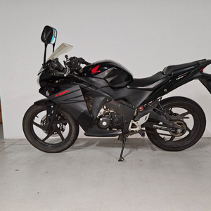 cbr125 15년식