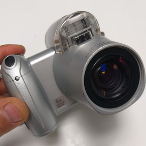 코니카 미놀타 DIMAGE Z10 디지털카메라