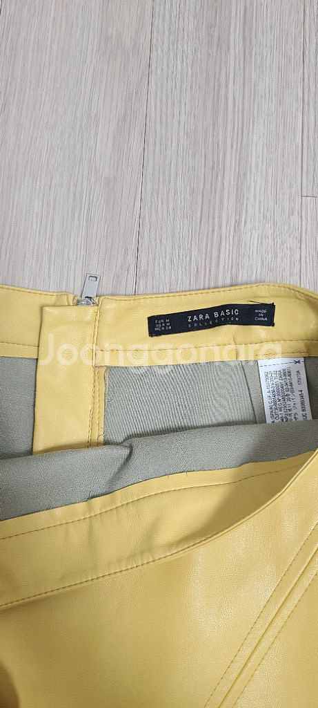 자라 여성 페이크 가죽 스커트 사이즈M--2