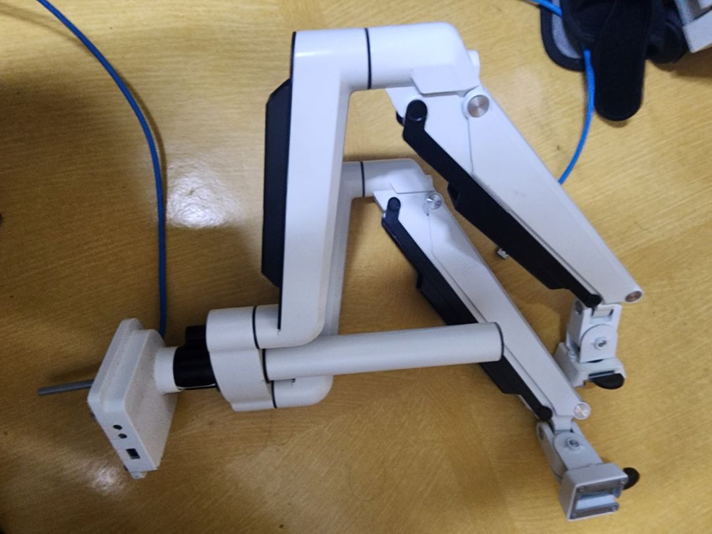 인터픽셀 IPQ3241 게이밍 모니터 팝니다--4