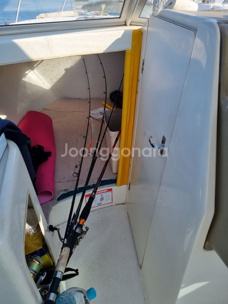 레저보트 8인승 야마하--4