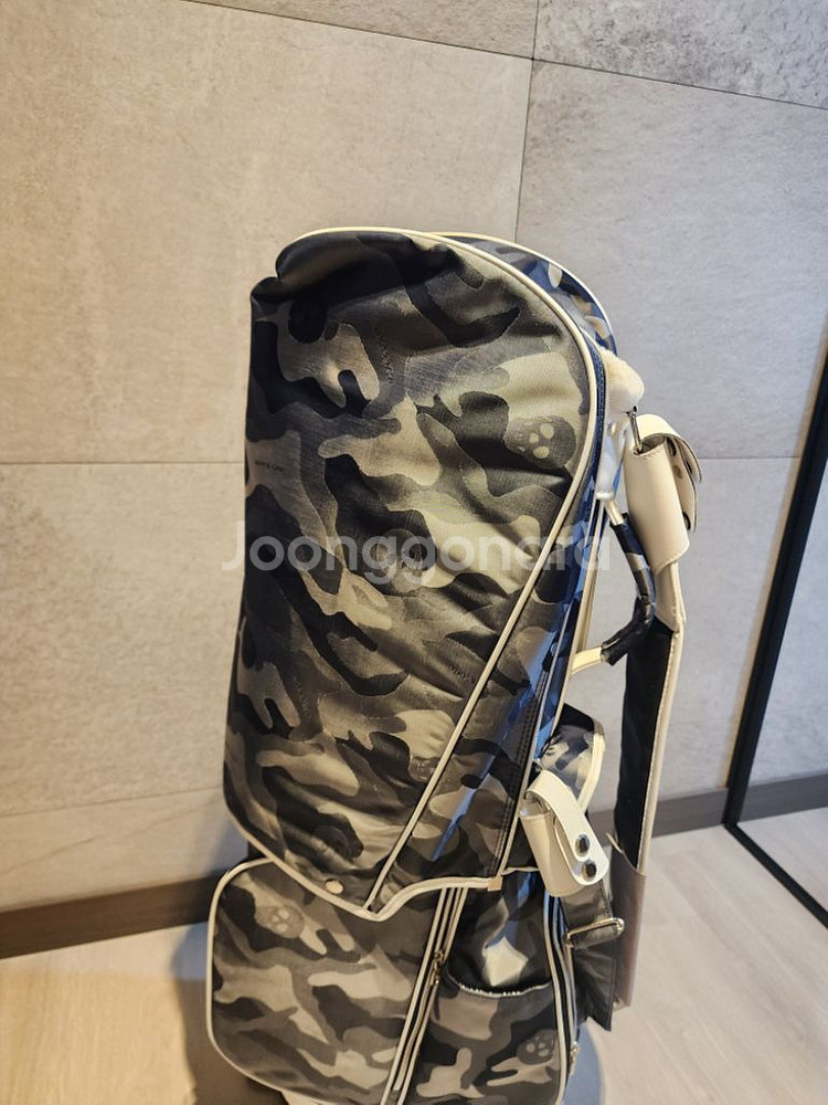 마크앤로나 캐디백 판매합니다.--0