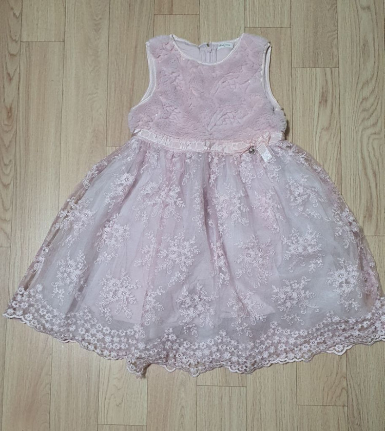 여아 원피스 120사이즈 이미지