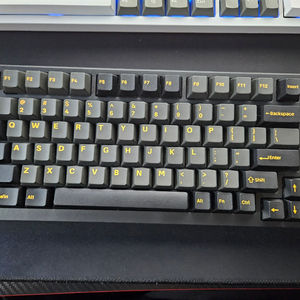 몬스긱 MG75w 발해스위치 공방풀윤활 커스텀키보드