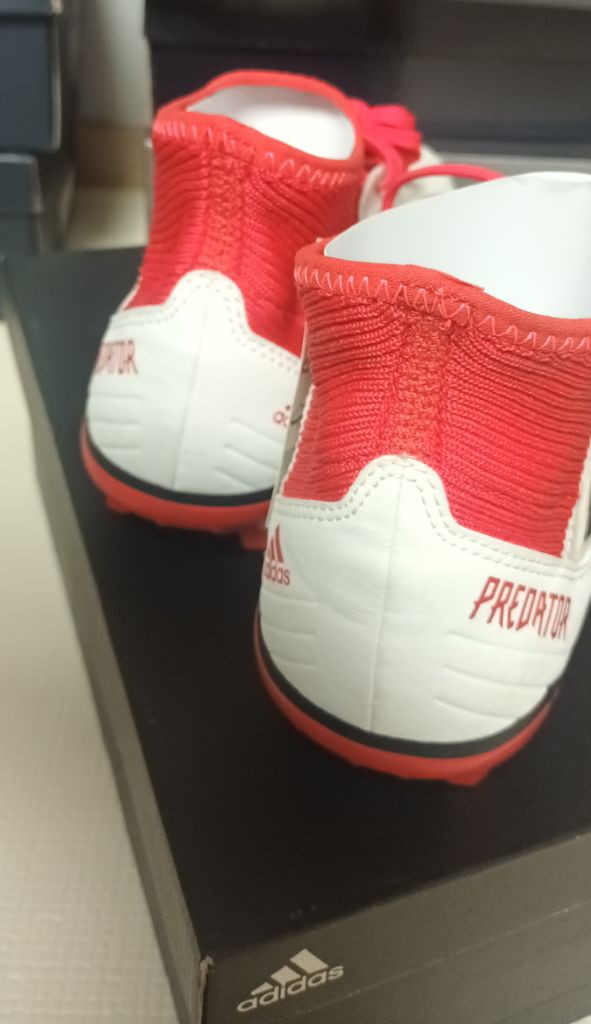 아디다스 프레데터 18.3FG 축구화 280 박스채새것--3