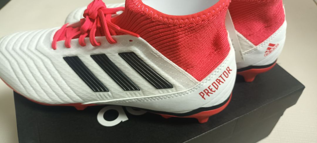 아디다스 프레데터 18.3FG 축구화 280 박스채새것--2