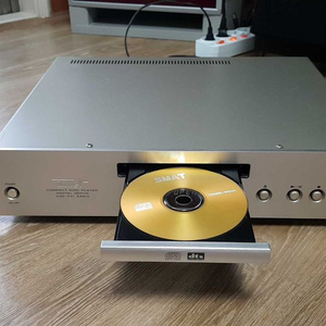 인켈 CD-7C mk2 플레이어