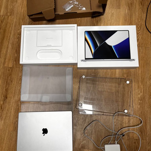 맥북 프로 16인치 m1 pro 램 16기가 판매합니다
