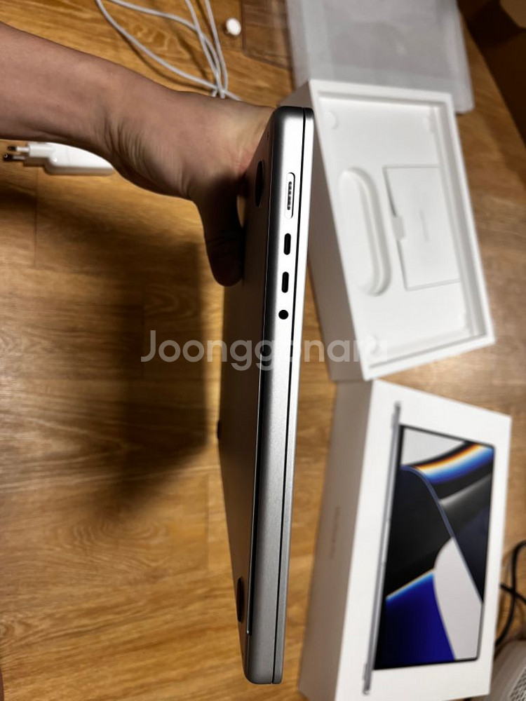 맥북 프로 16인치 m1 pro 램 16기가 판매합니다--3