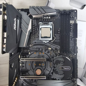 i7 9700k+z390 타이치+DDR4 16*2