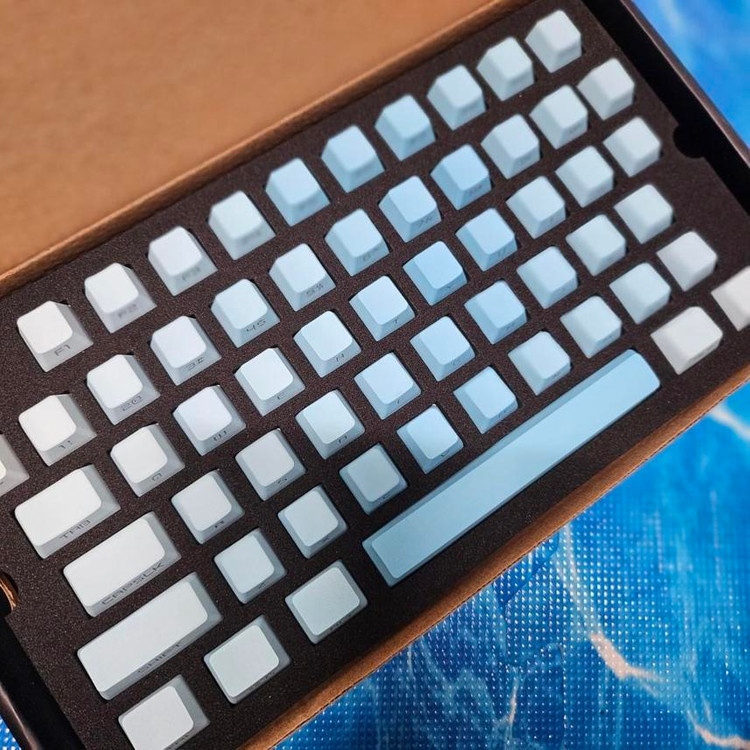 NPKC 하늘색 그라데이션 측면각인 PBT 키캡 이미지