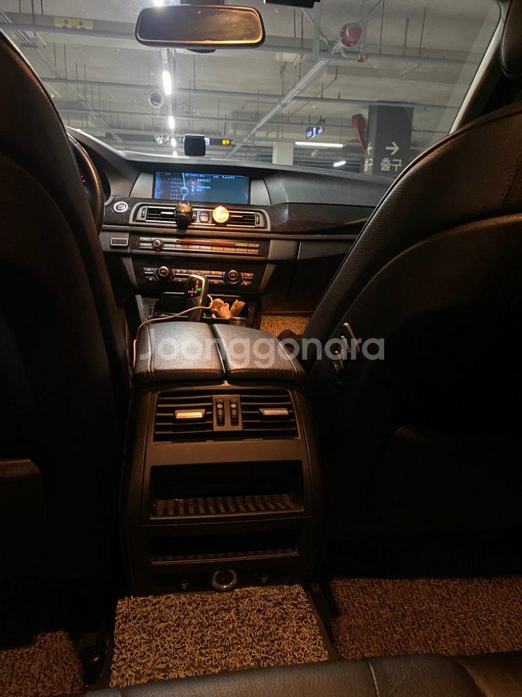 bmw 528i f10 11년식 판매합니다--9