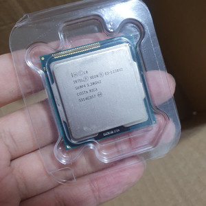 i7 3770 동급 제온 e3 1230 v2