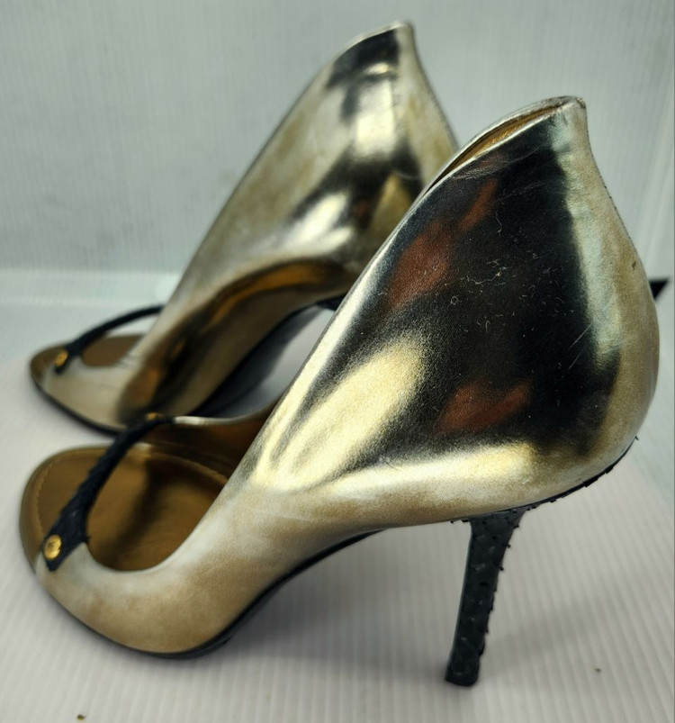 루이비통 여성용 힐 이미지