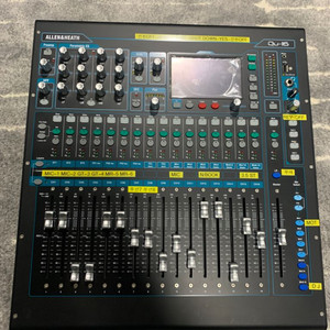 Allen & Heath Qu-16 디지털 믹서