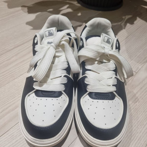 MLB 운동화 245사이즈