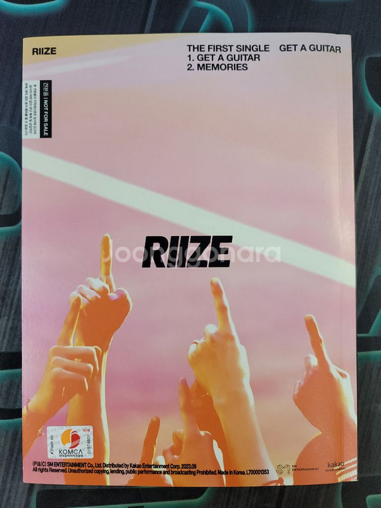 라이즈(RIIZE) 첫번째 싱글앨범 비매용 친필싸인앨범--1