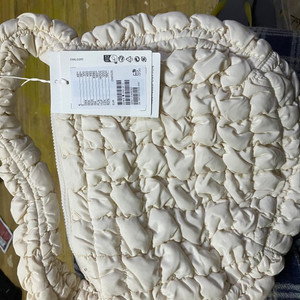 cos 미니 화이트 가방